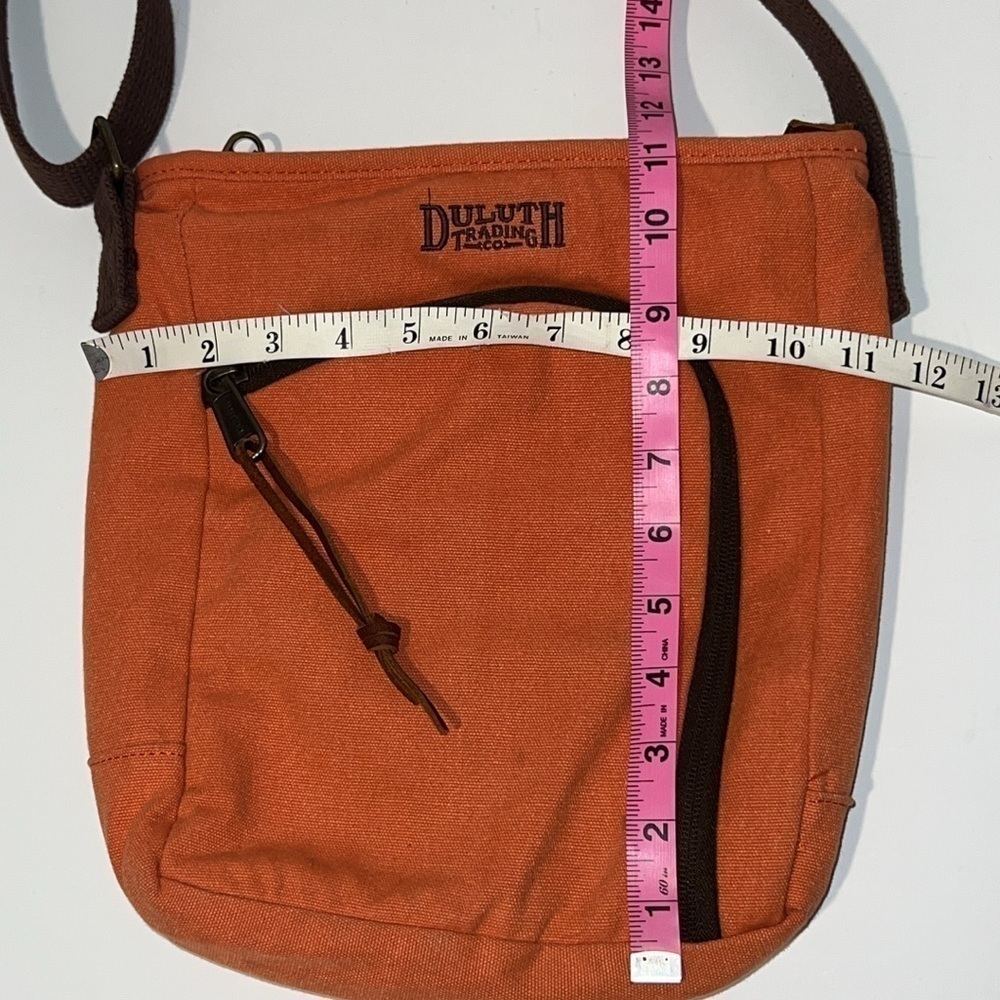 Duluth Women’s Burnt Orange Cross Body outdoors Hiking Purse - Picture 9 of 11